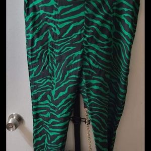 Xxl Retro Zebra Capris